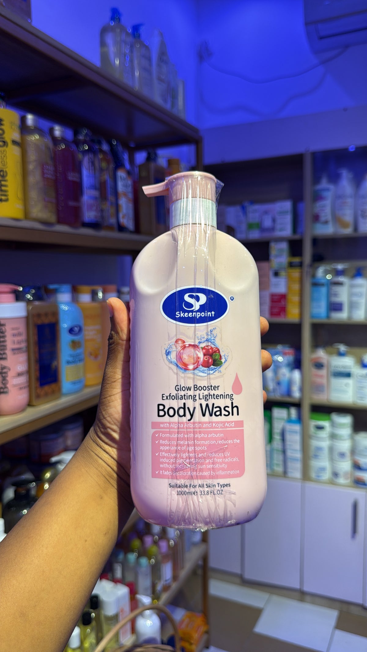SKEEN POINT glow booster exfoliating lightening body wash