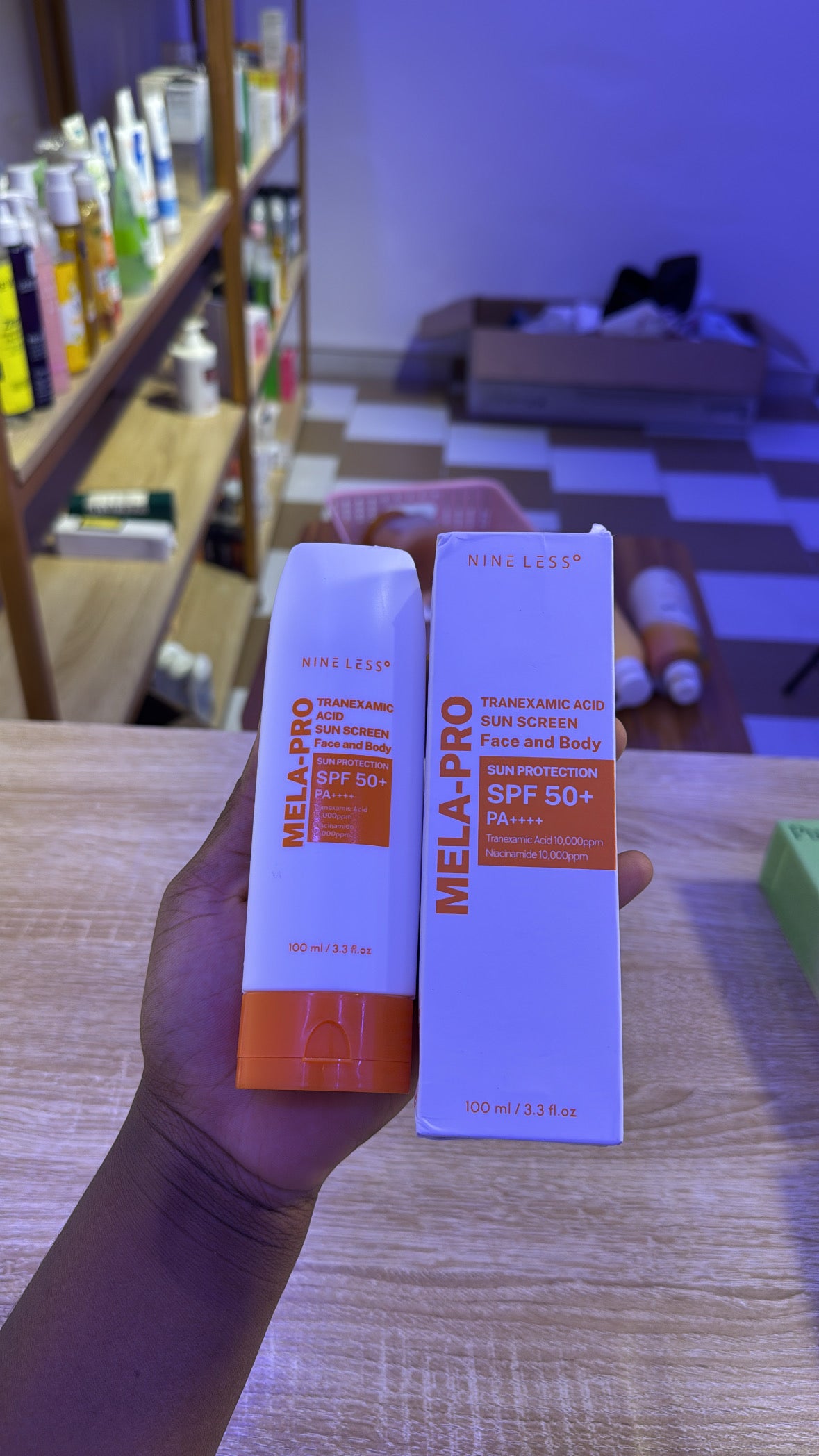 NINELESS mela pro sunscreen