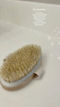 EXFOLIATING BRUSH ( avec manche )