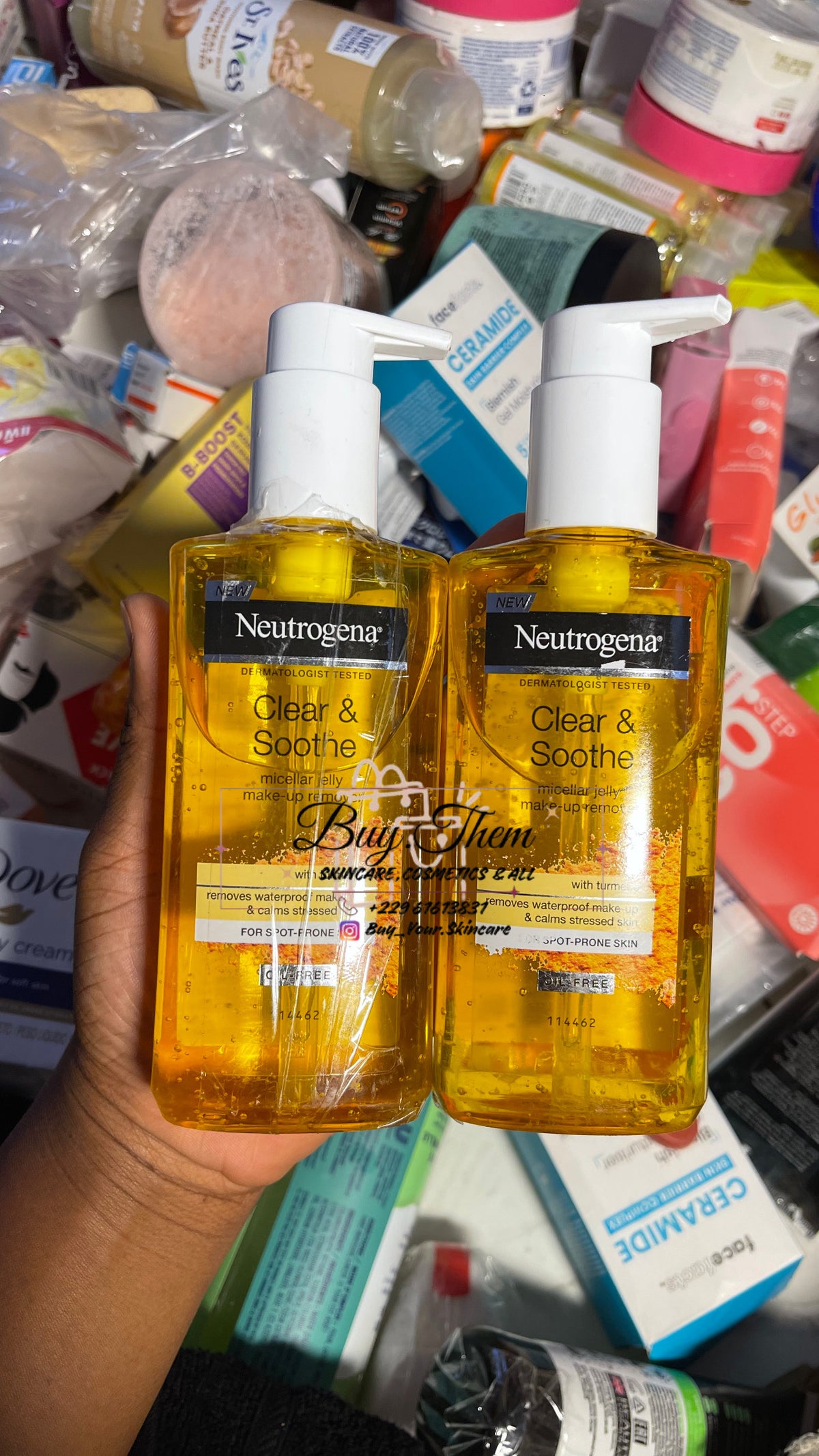 Neutrogena clear and soothe