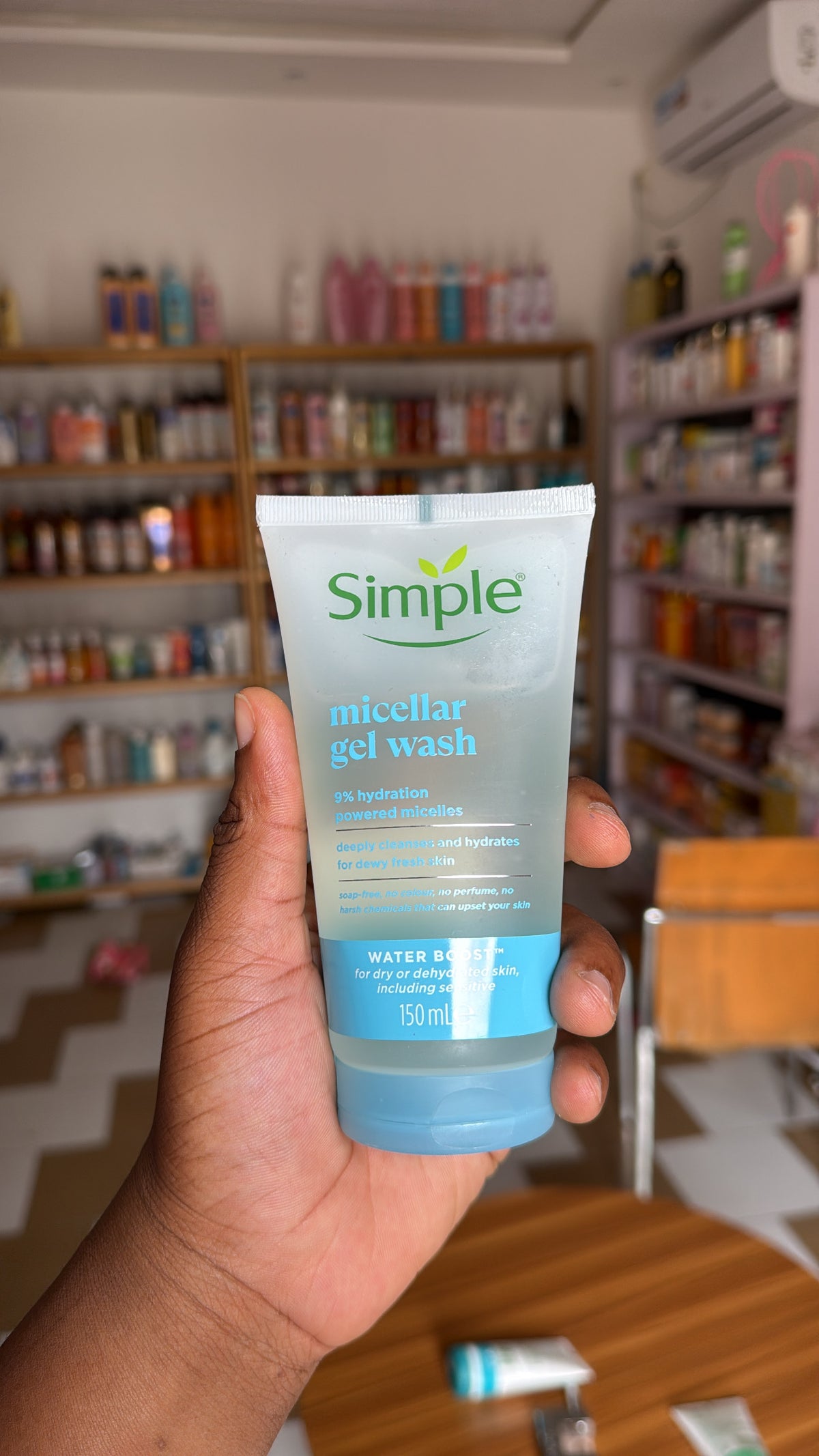 SIMPLE Gel nettoyant facial wash visage