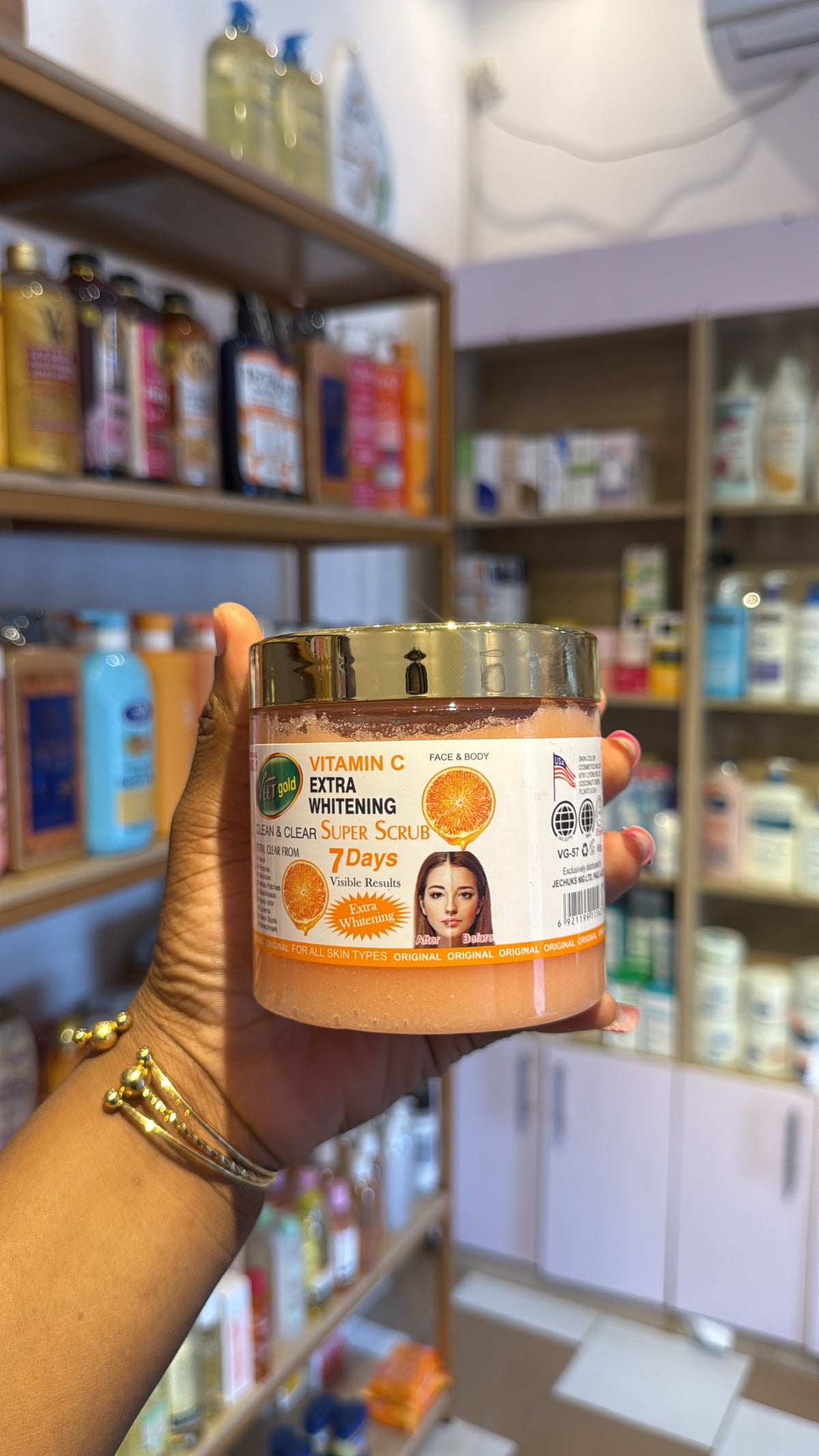 VEET GOLD vitamin c body Scrub gommage corps
