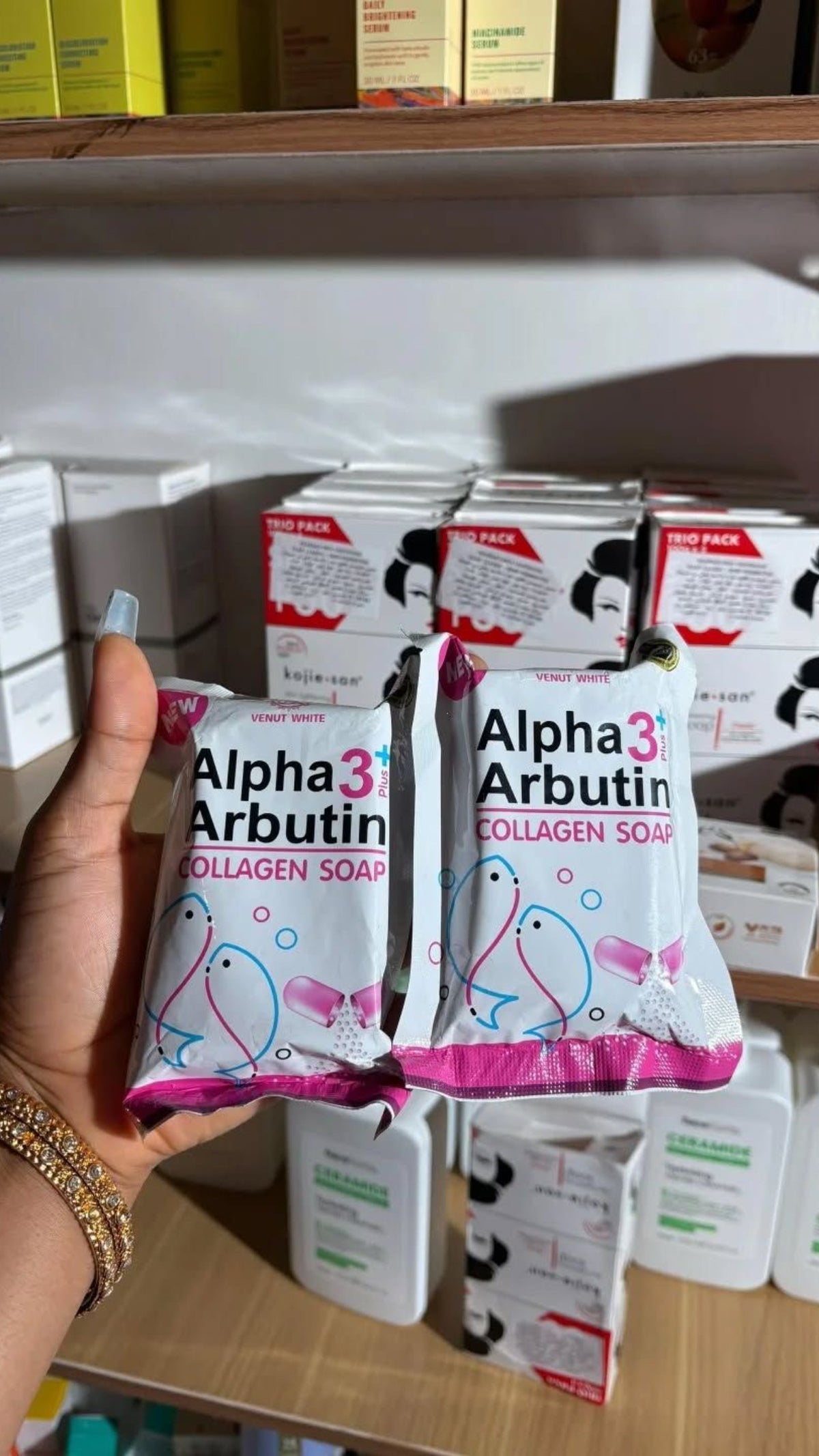 Alpha arbutin 3 soap