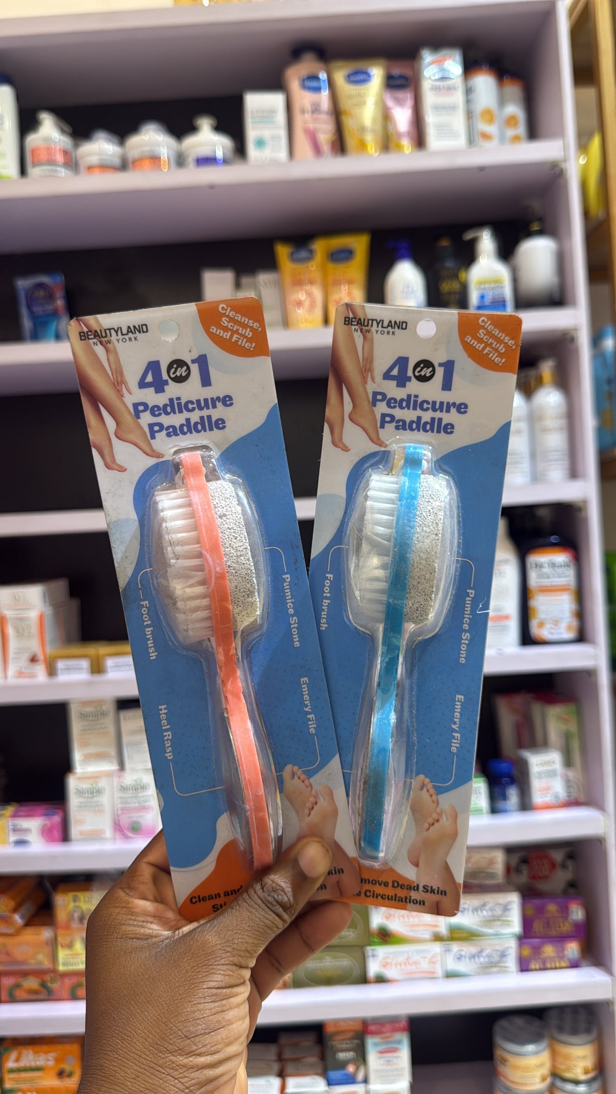 4 en 1 accessoires pour pieds ( pierre, brosse etc..)
